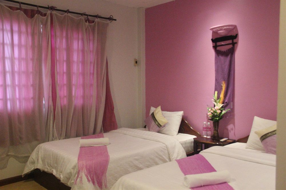 Route 66 Music Restaurant & Hostel سيام ريب المظهر الخارجي الصورة