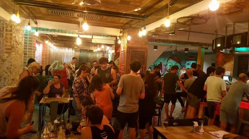 Route 66 Music Restaurant & Hostel سيام ريب المظهر الخارجي الصورة