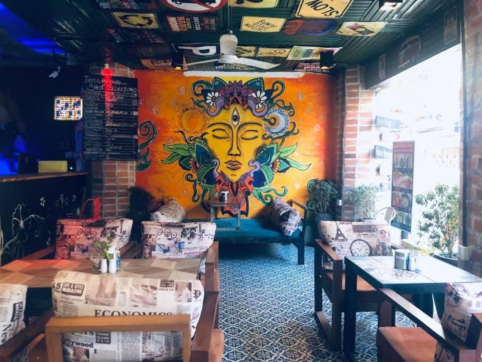 Route 66 Music Restaurant & Hostel سيام ريب المظهر الخارجي الصورة